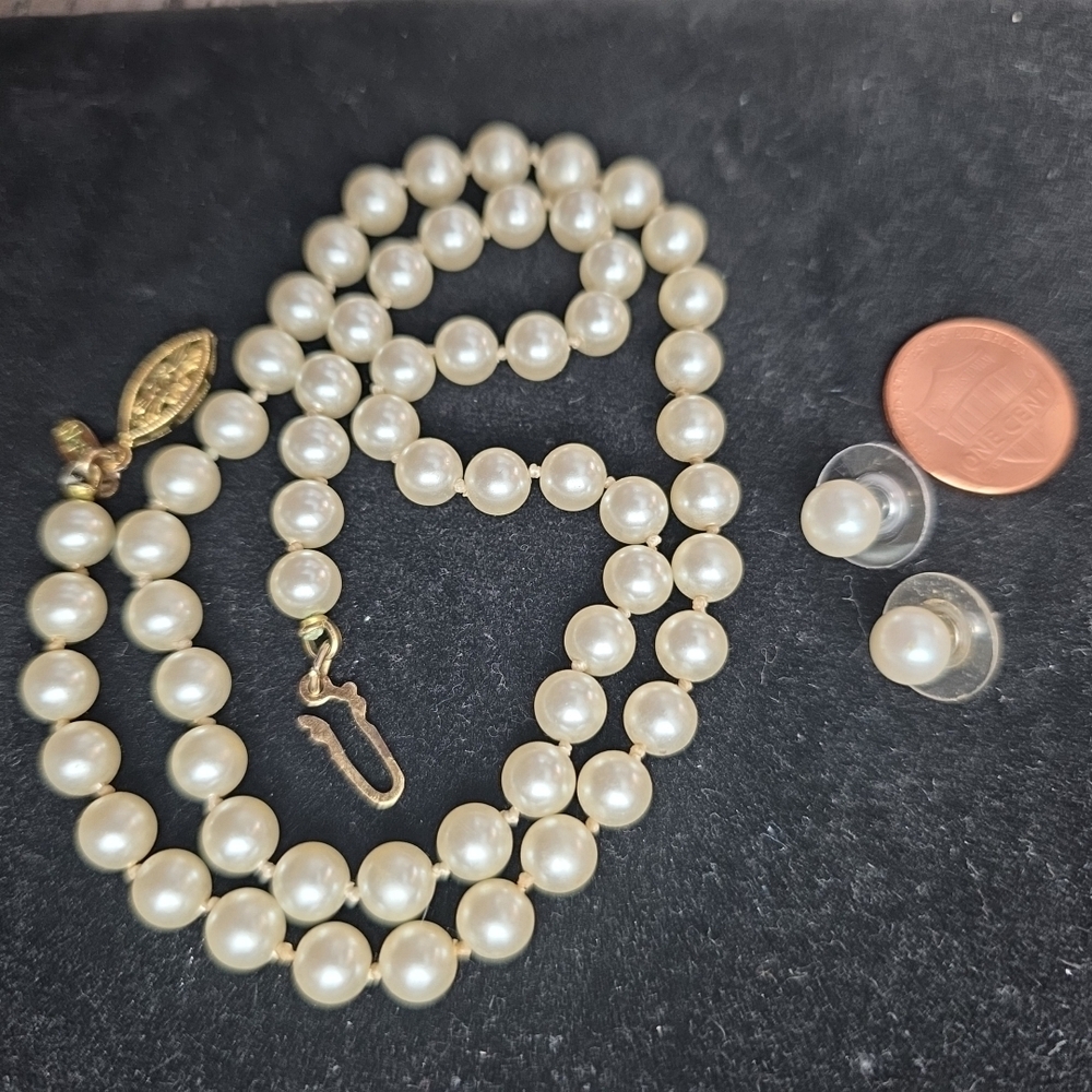Vintage 60's Quality Napier Faux Glass Pearl Necklace & Earring Set 19 in